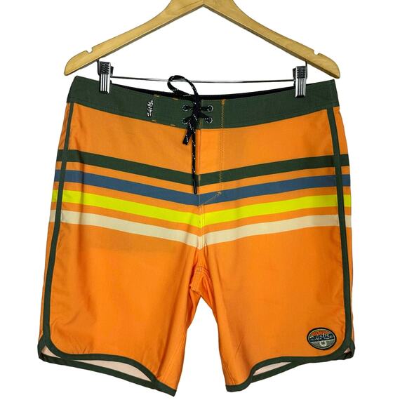 Salt Life SLX-QD Vapor Stretch Board Shorts Mens Size 32 Orange Striped - Picture 1 of 10